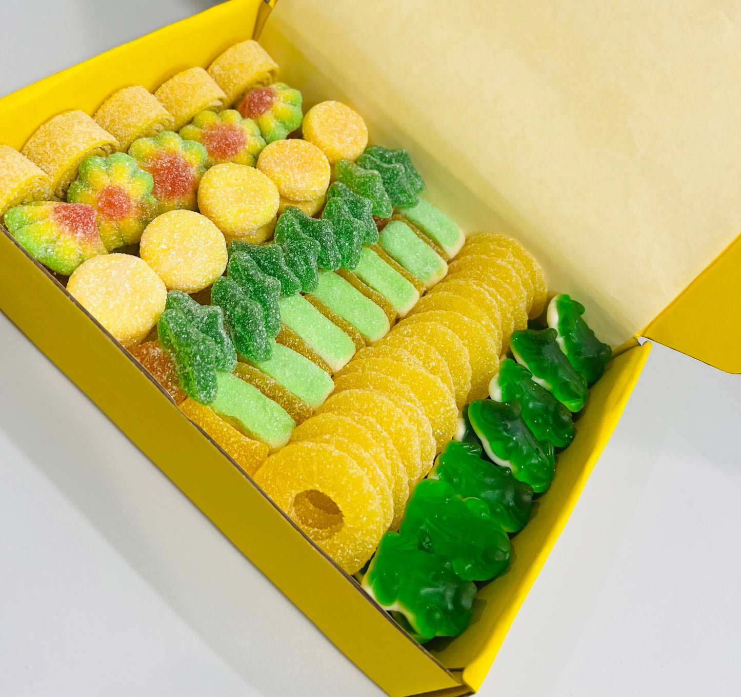 Themed Candy Box-Pineapple Express🍍